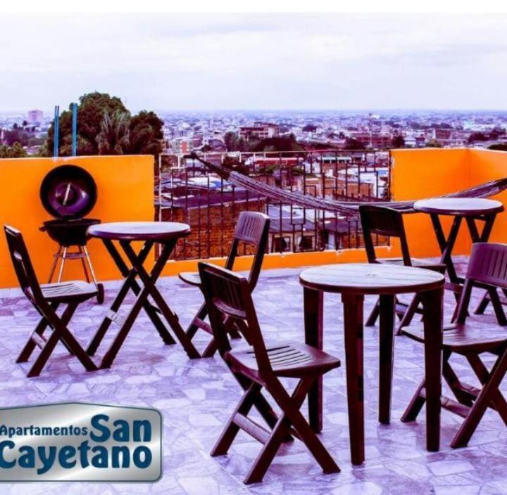 Apartaestudios San Cayetano Cali Bagian luar foto